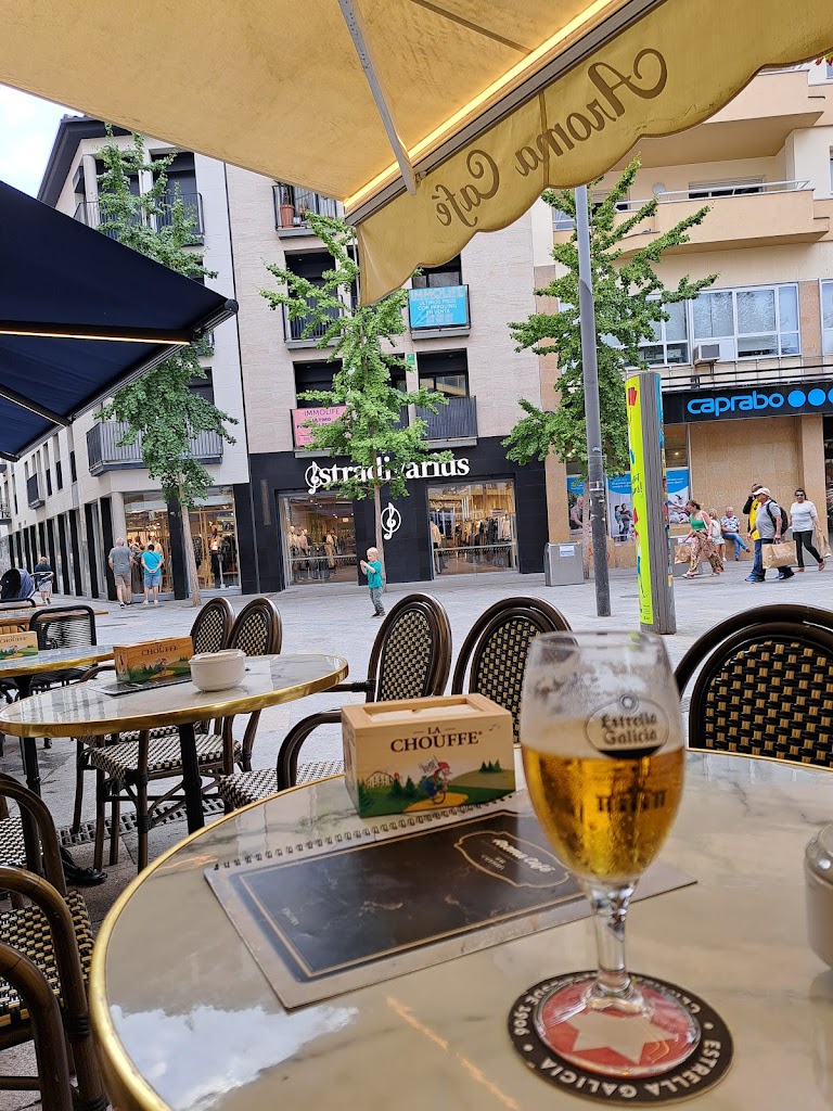 Aroma cafe Blanes — Comida y bebida