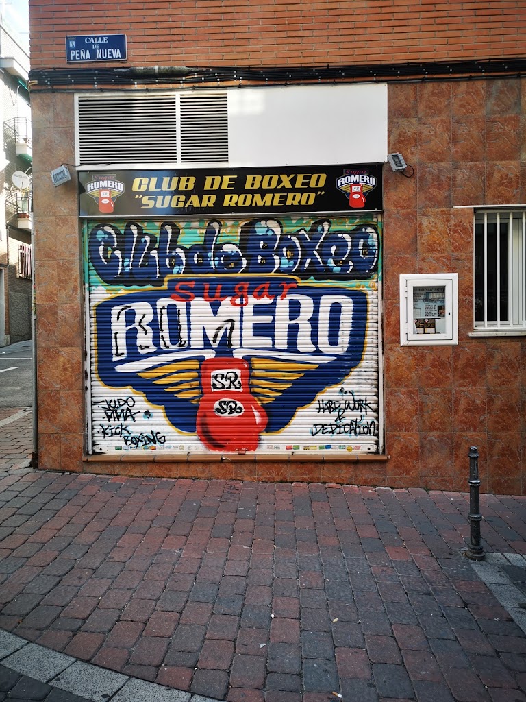 Club Boxeo Sugar Romero — Del propietario