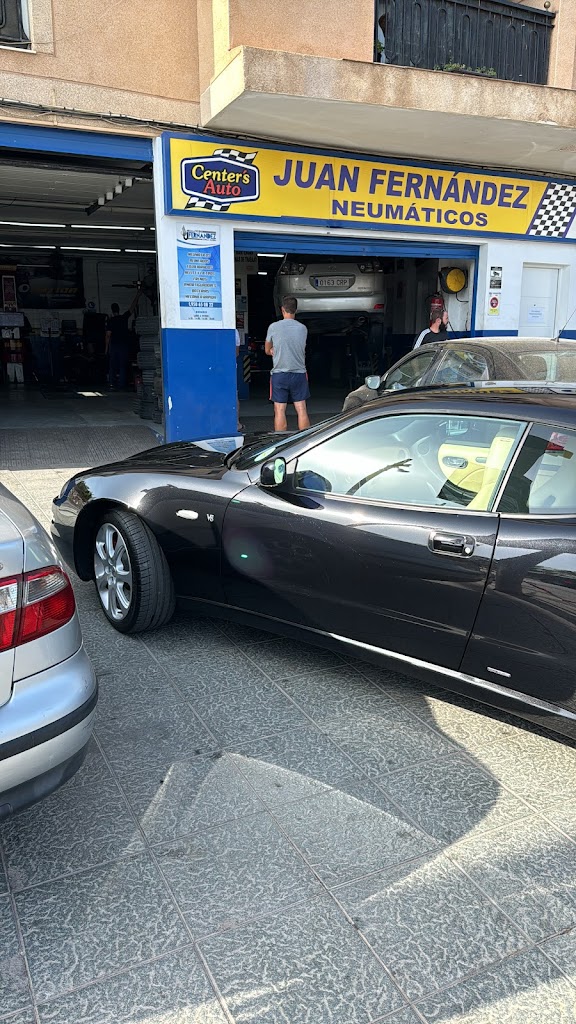 Juan Fernandez Neumaticos