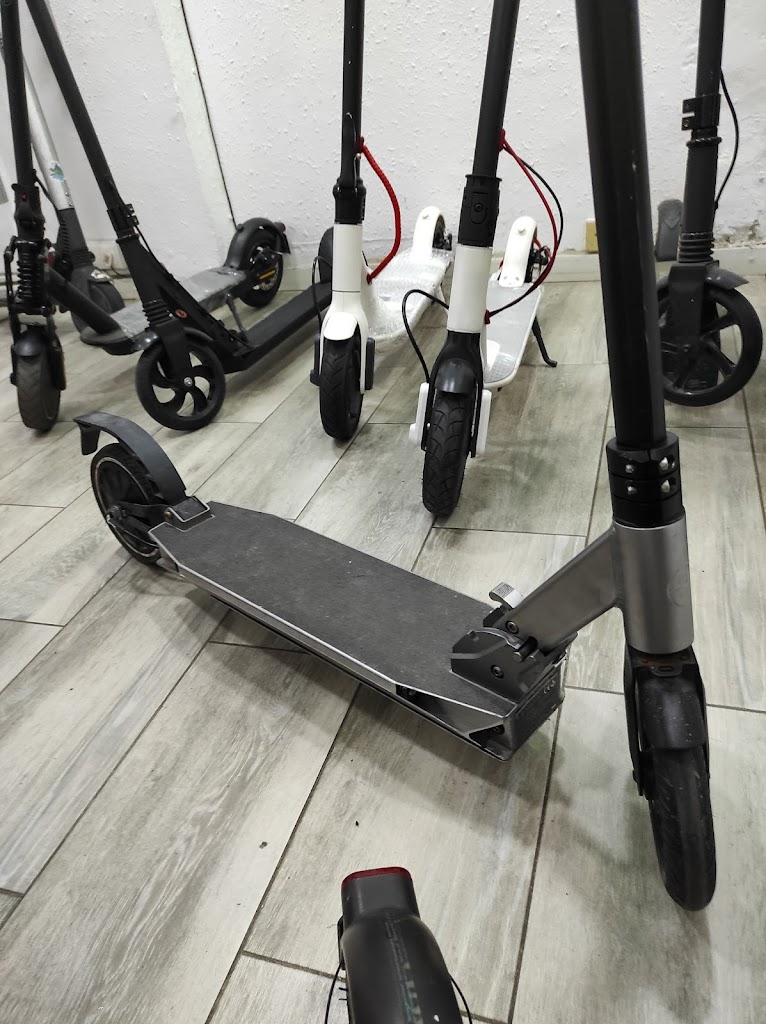 Taller patinetes Munoz