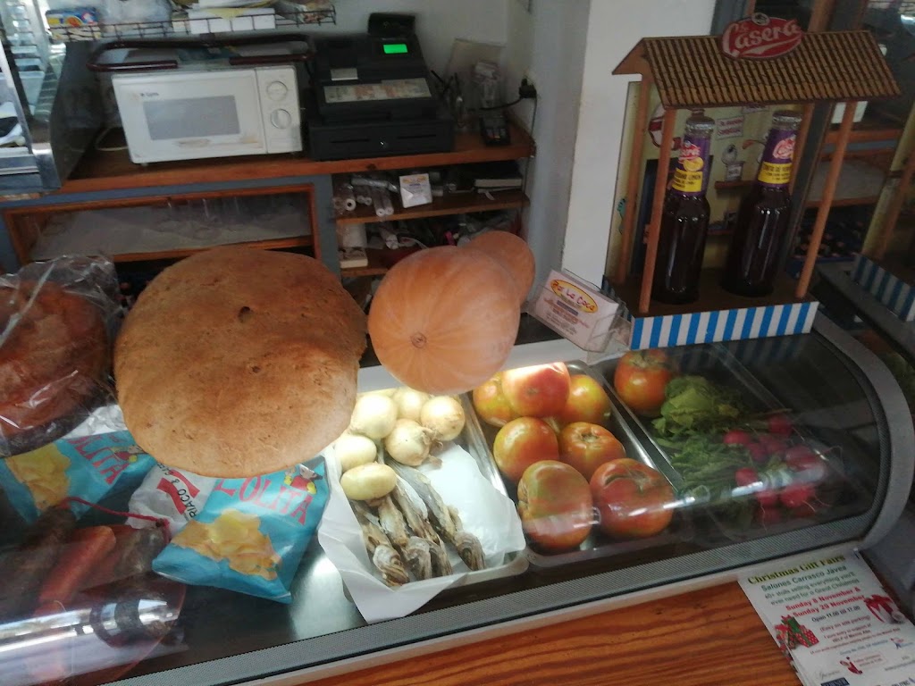 Bar La Coca — Comida y bebida