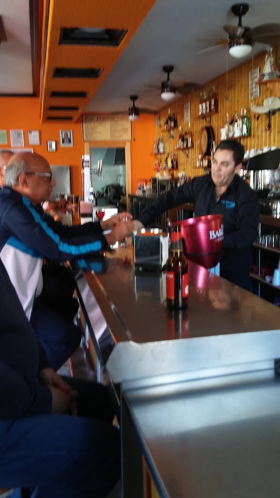 CAFE-BAR VENECIA — Ambiente