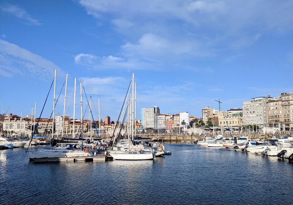 Parking PARKIA - El Espigon. Fomento. Puerto deportivo.Gijon. Asturias