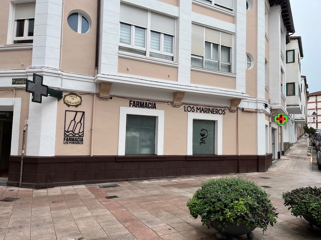 Farmacia Los Marineros — Del propietario