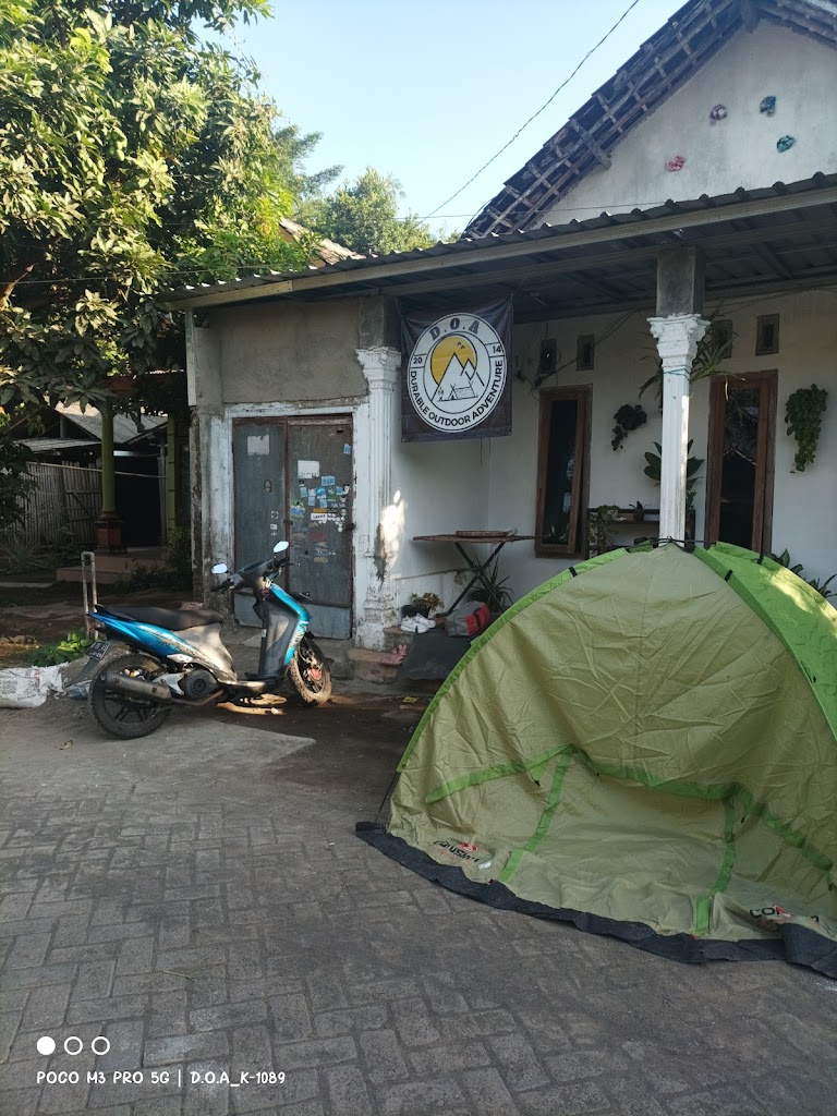 D.O.A (Durable Outdoor Adventure) Rental tenda dan perlengkapan camping