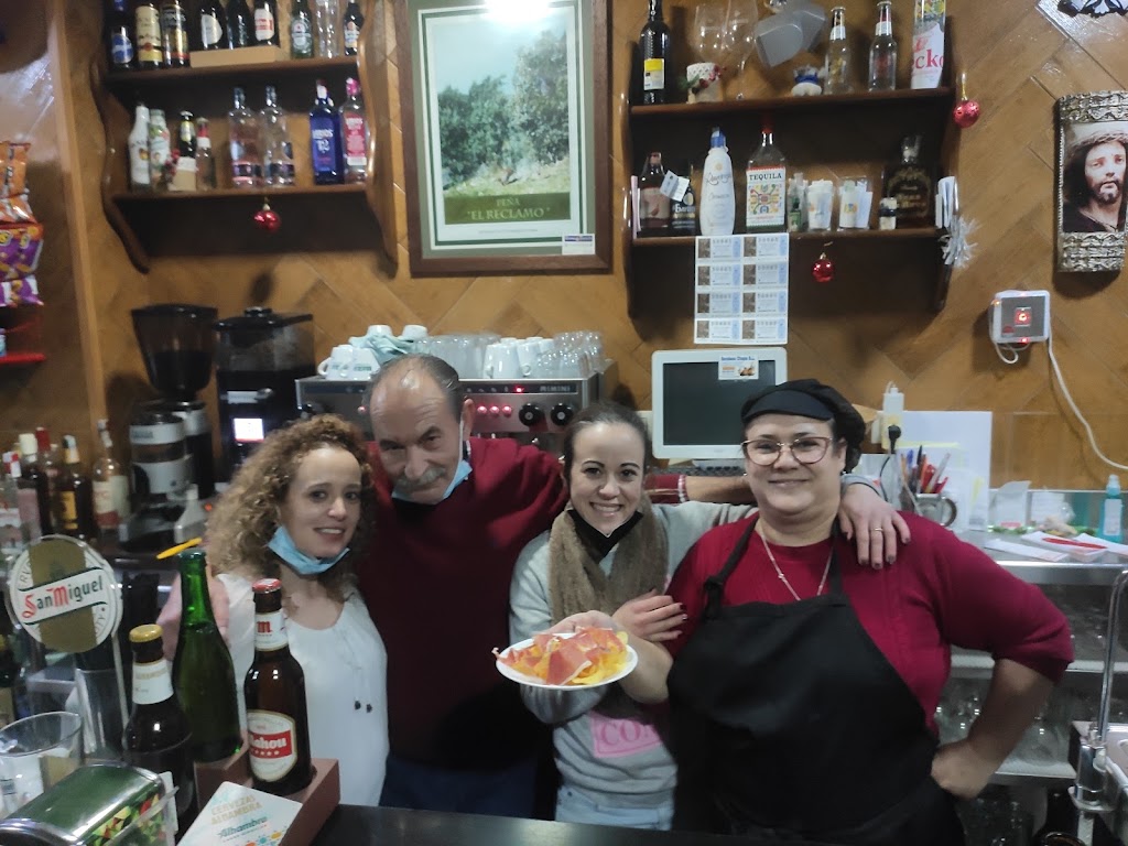 Bar juli Priego — Ambiente