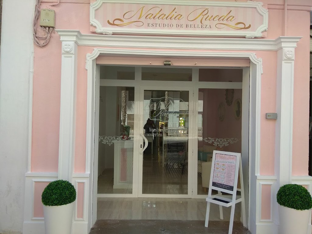 Natalia Rueda, Estudio De Belleza