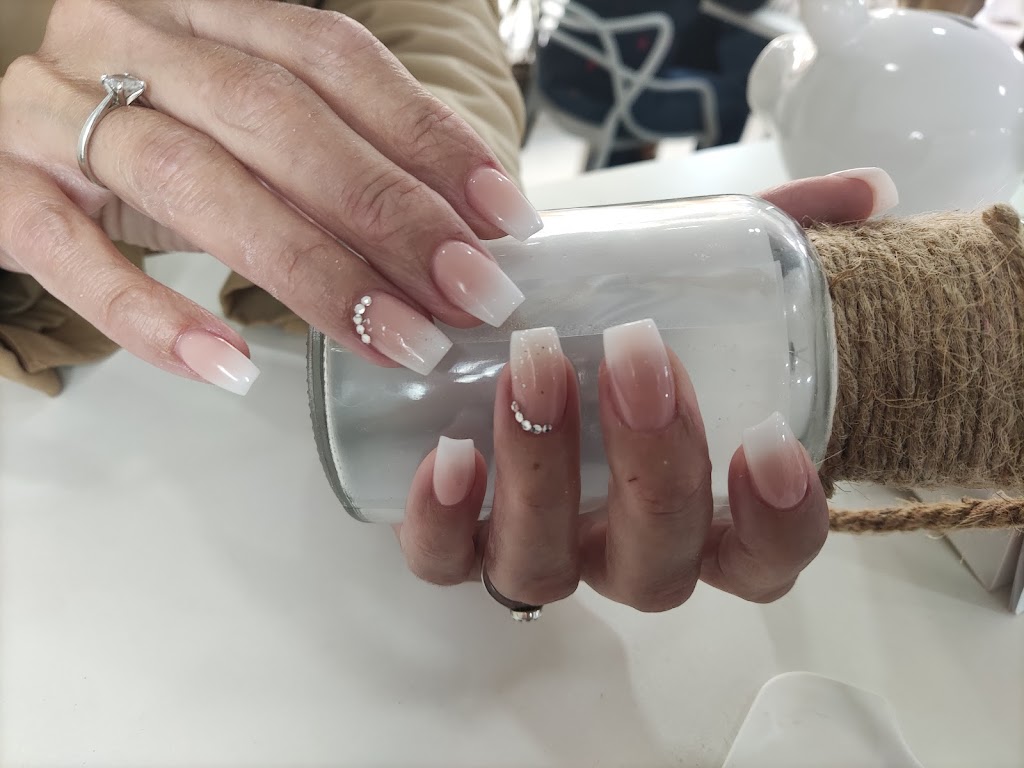 Salon de unas FLAMINGO NAILS