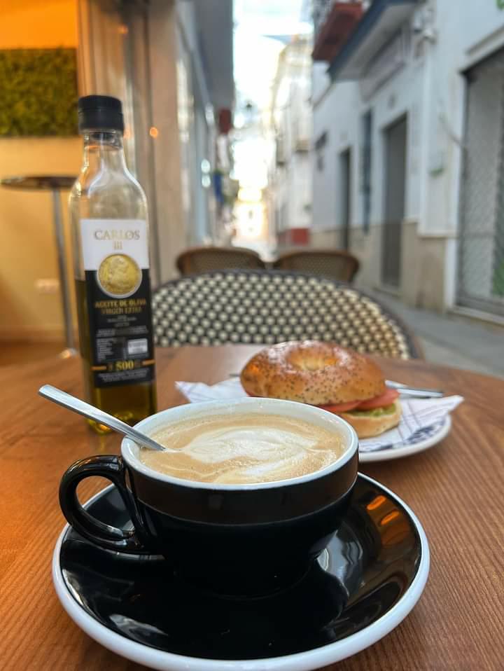 Cafe Cinteria — Capuchino