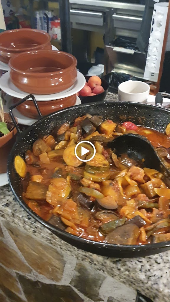 Restaurante La Bien Paga — Videos