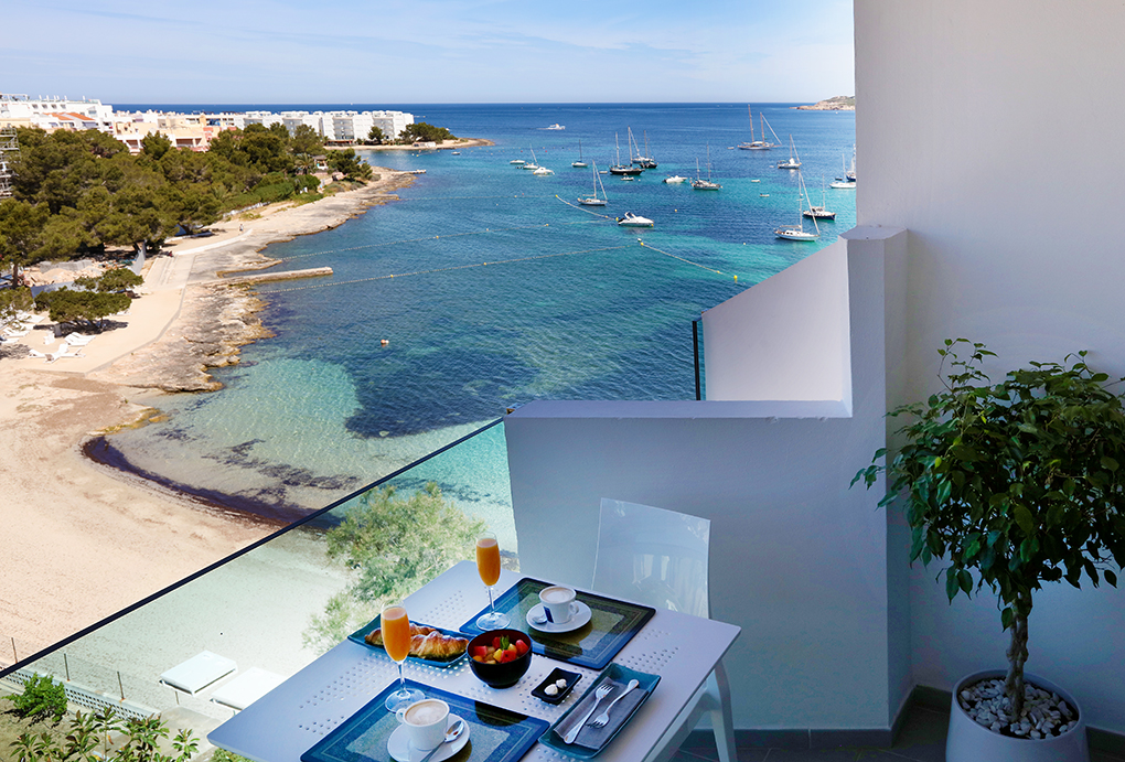 AxelBeach Ibiza Suites Apartments Spa and Beach Club - Adults Only