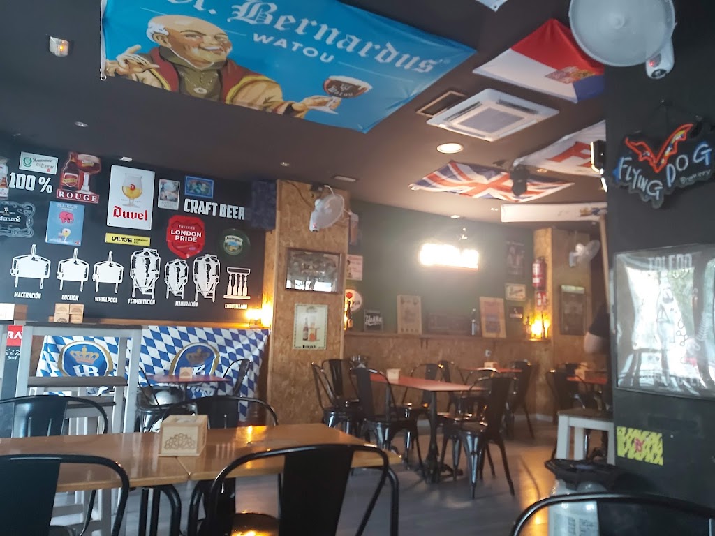 Bar BierLab. Aranjuez — Ambiente