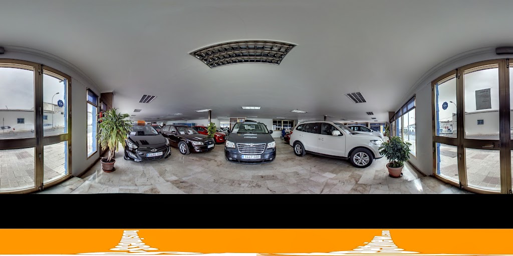 Centro Del Automovil — Interior