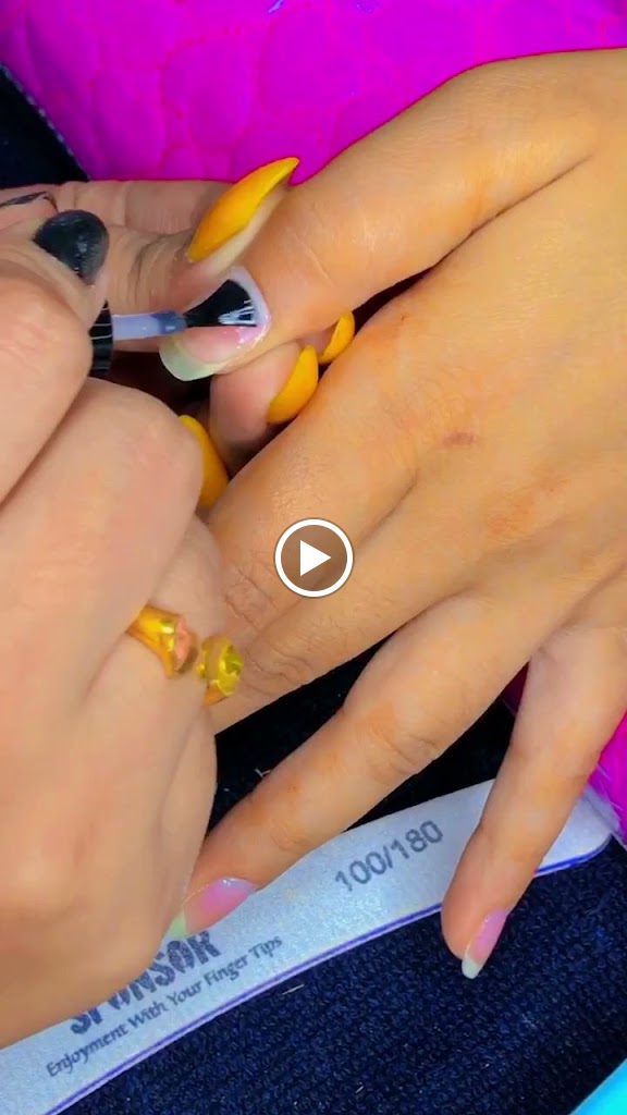 Vk Beauty Salon And Academy