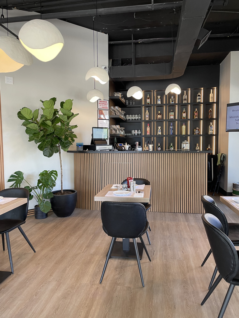 BLOMBOON RESTAURANT & BAR