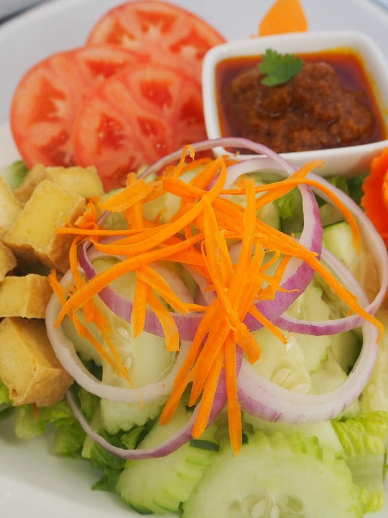Five Star Thai Cuisine and Grocery