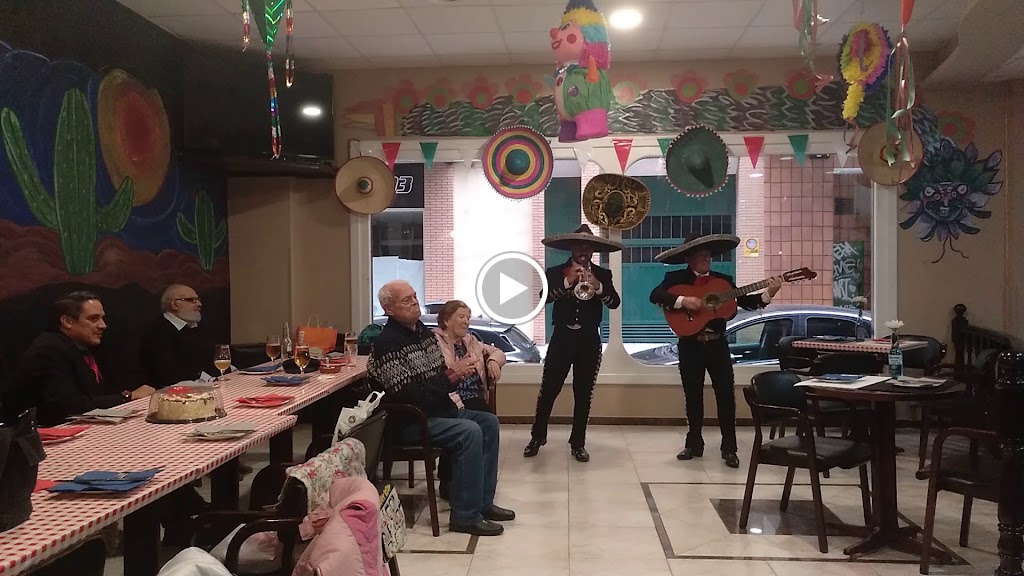 Los Mexicanos — Ambiente
