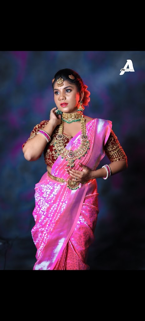 Vshineplus Makeup Artist In Kanchipuram