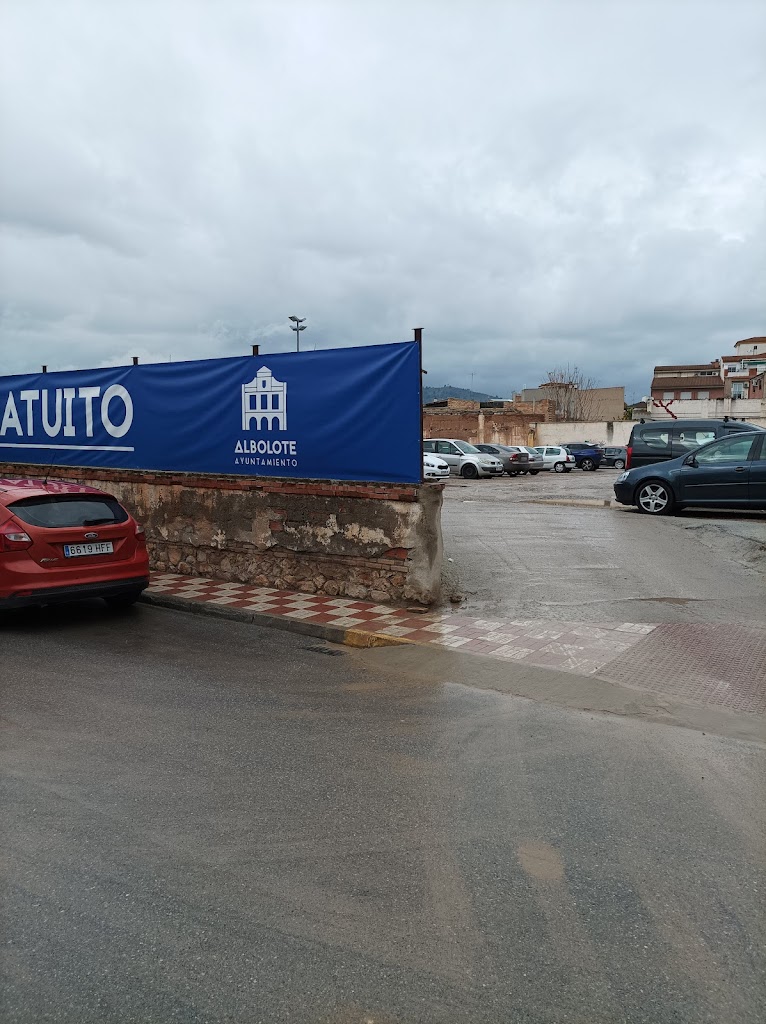 Aparcamiento Gratuito Albolote — Estacionamiento
