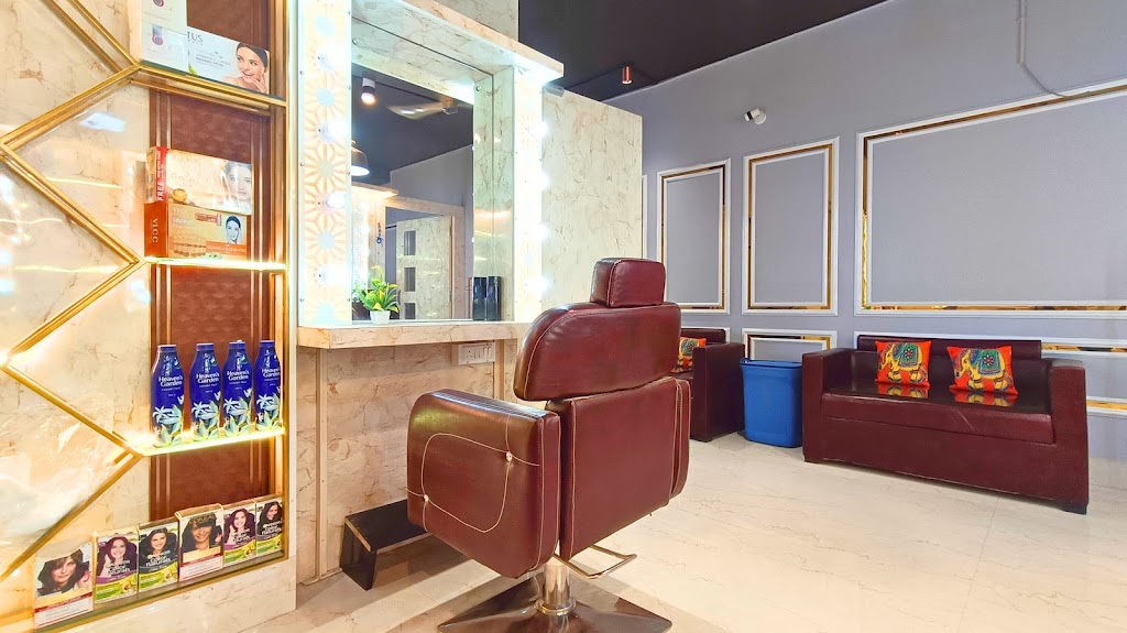 Venuss Makeovers N Academy