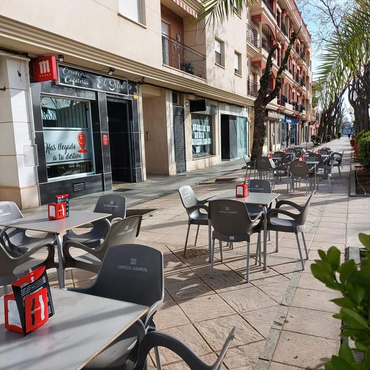 El Sitio — Ambiente