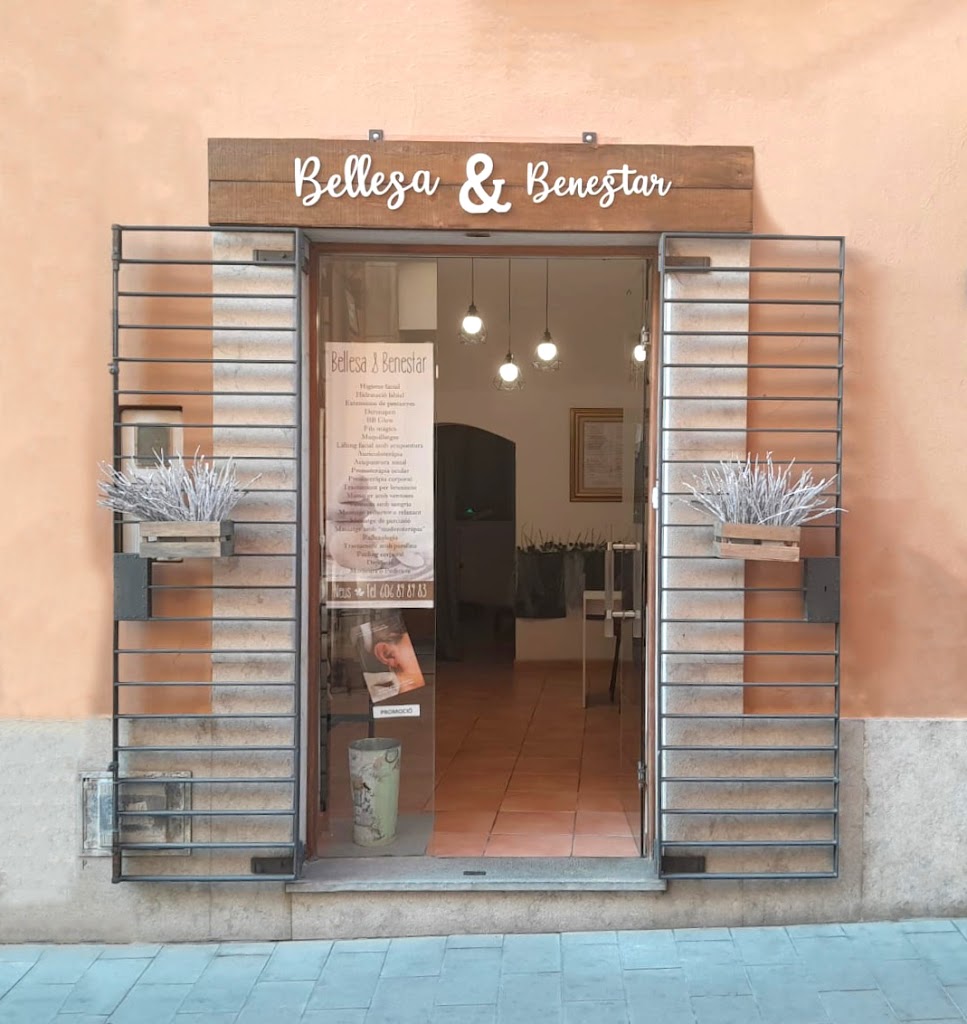 Bellesa & Benestar (by Neus Hellin)