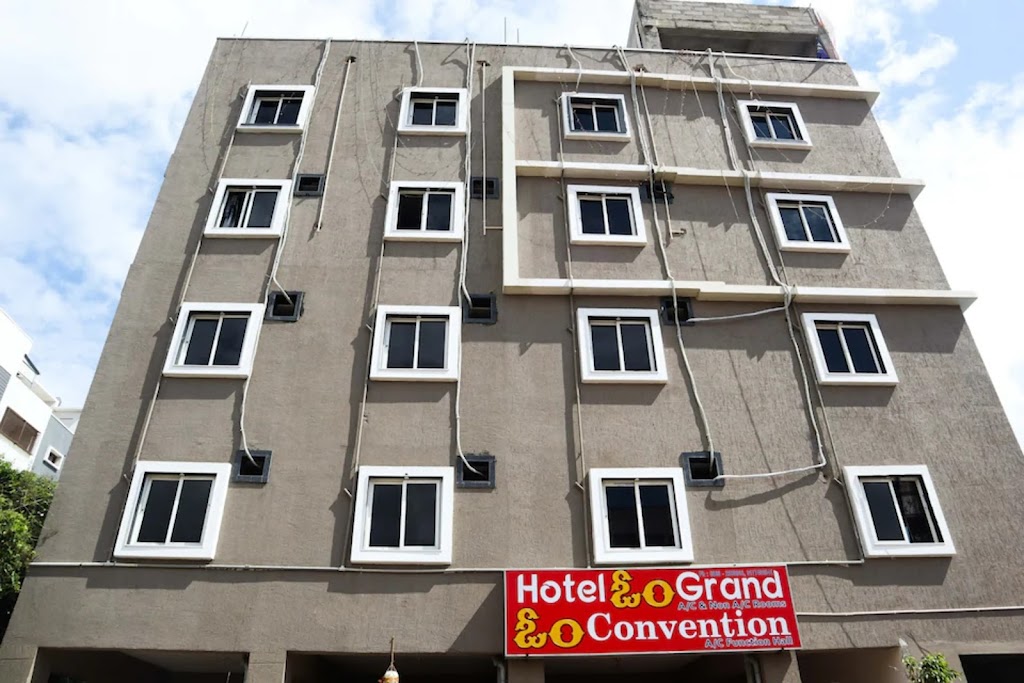 Hotel Om Grand Om Convention
