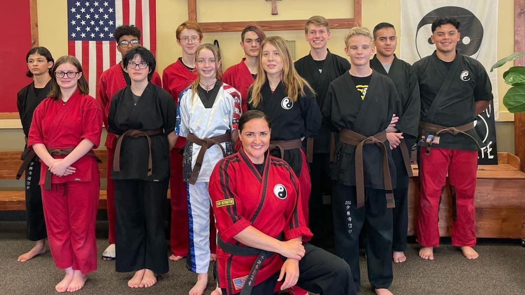  Aka To Kuro Martial Arts School