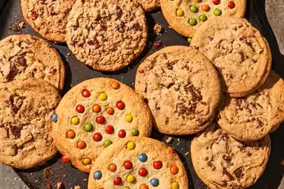 Chocolate chip cookie