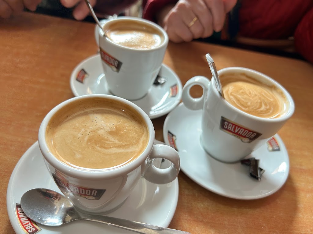 Cafeteria Torrejido — Comida y bebida