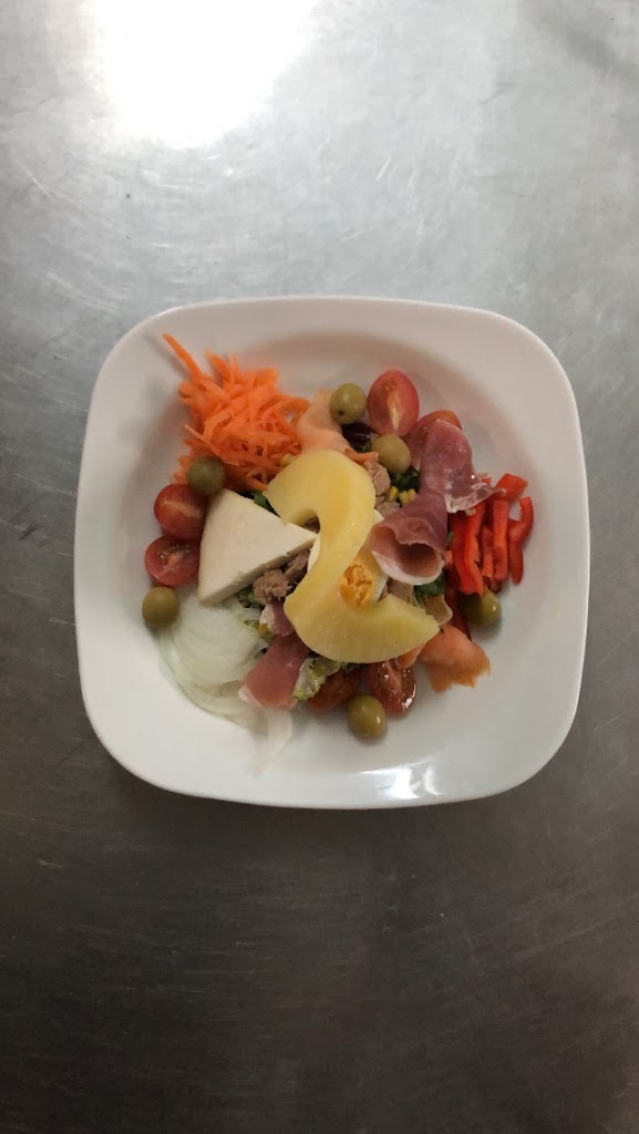 Restaurante Acatife — Comida y bebida