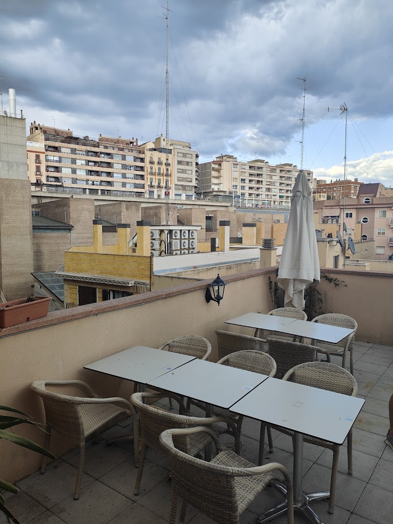 Pizzeria Cheers Salou — Ambiente