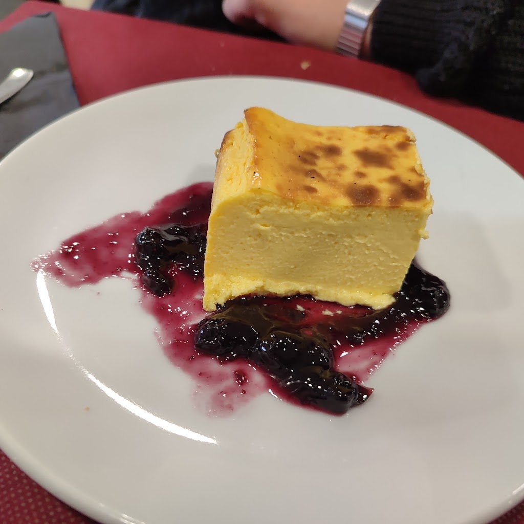 Restaurante Cal Gustos — Comida y bebida