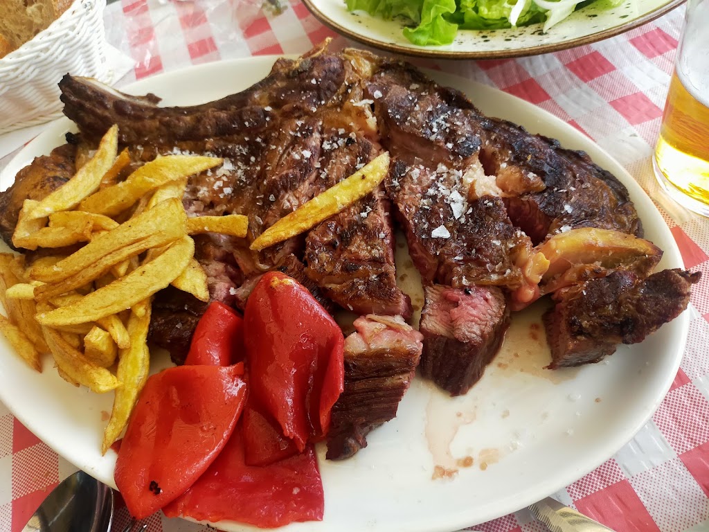 Restaurante Taberna Aldaia — Comida y bebida