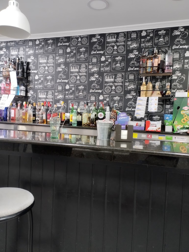 Cafe-Bar Central — Ambiente