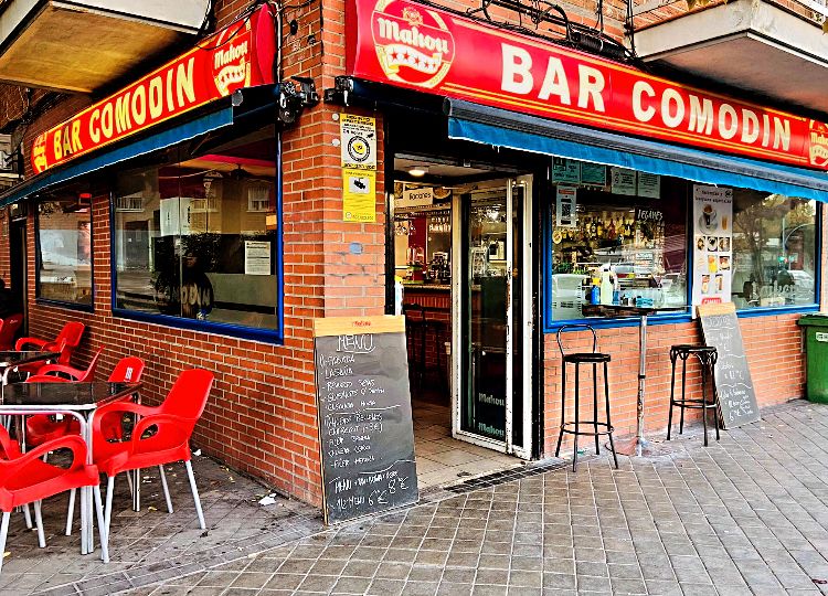 Bar Comodin
