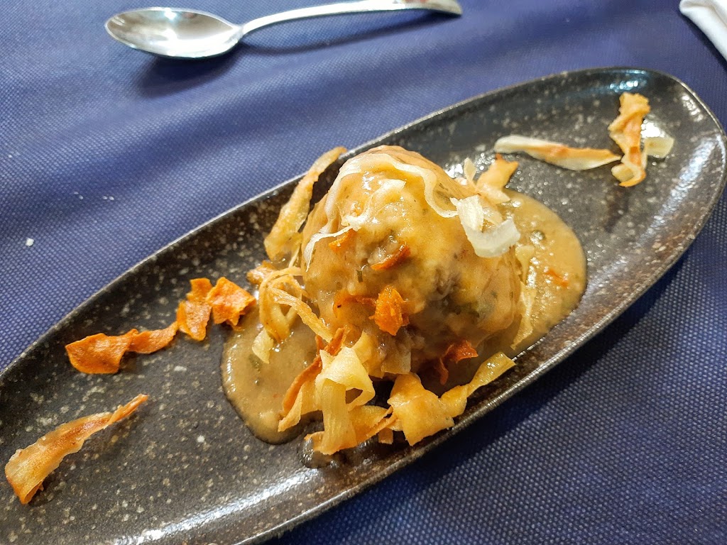Restaurant Entrelinies — Comida y bebida