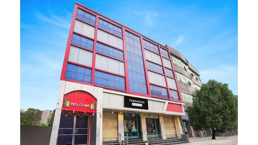 Townhouse Butler Road Near Maripur Chowk