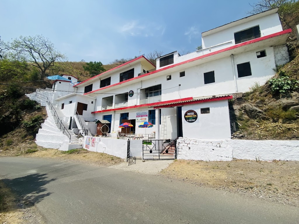 The Destination Homestay And Food Rooms Swimming Pool