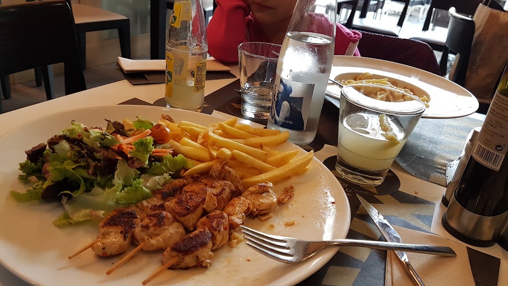 Cafeteria Xiroi — Comida y bebida
