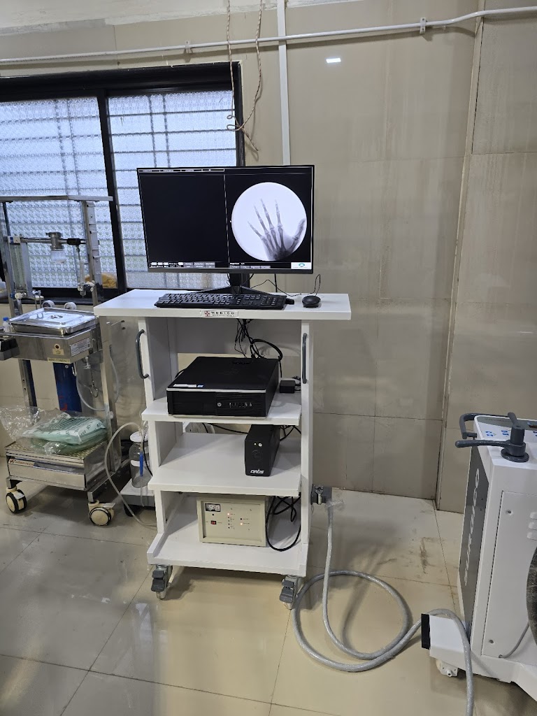 Dr. Shyaadrii Honspittl Mlttii Speshaalistt Ausaa