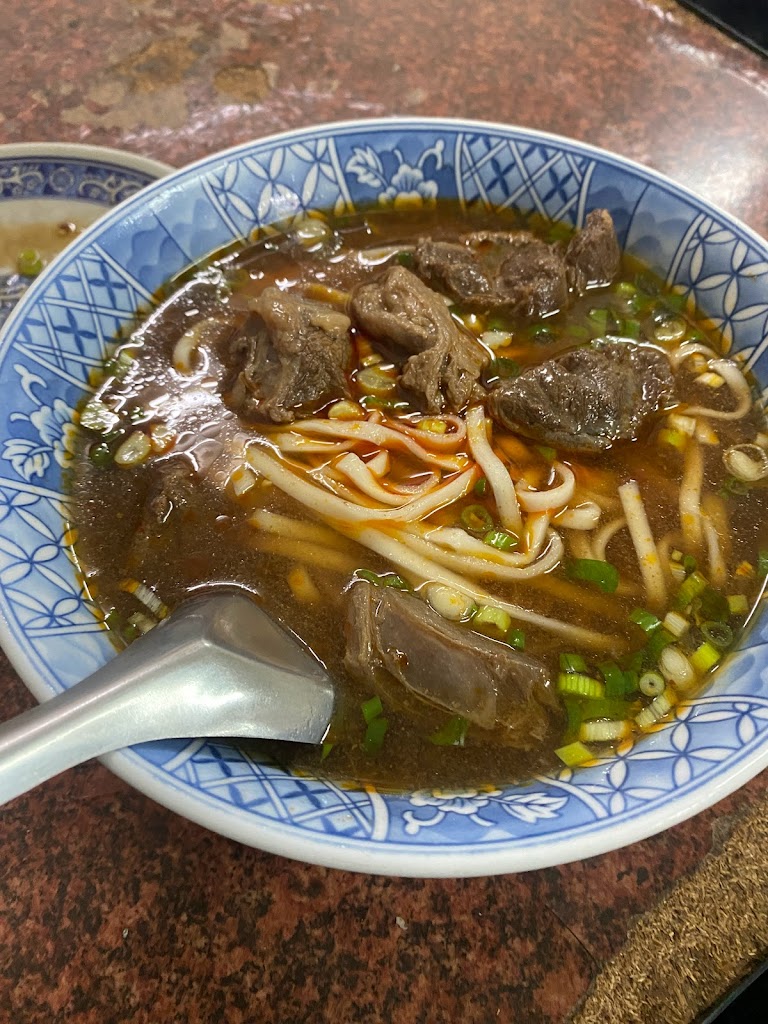 光頭牛肉麵 的照片