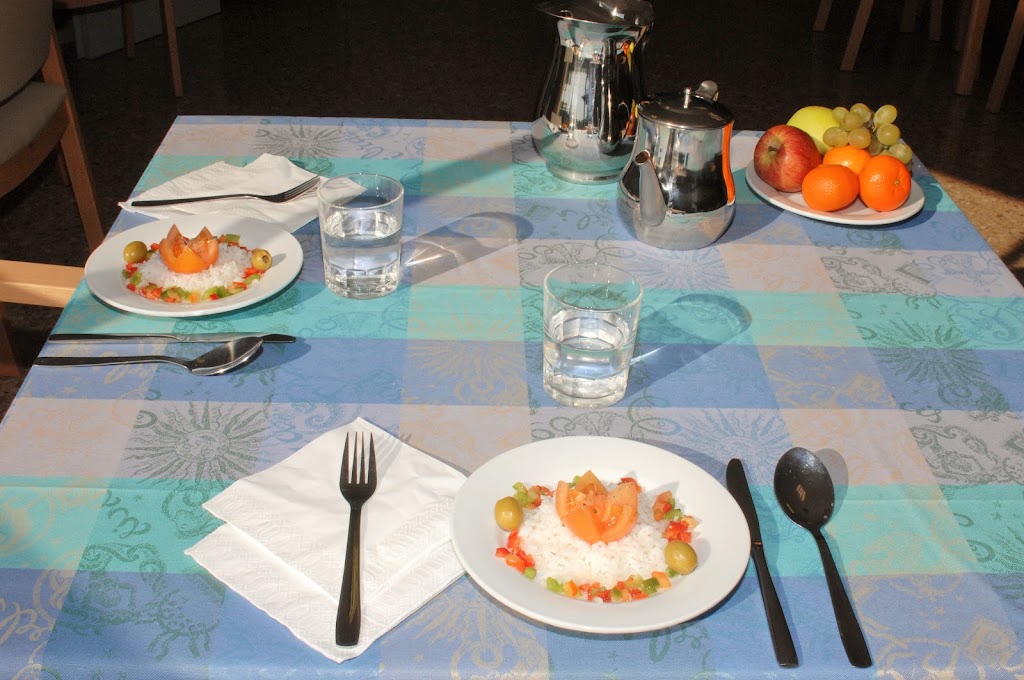 Colisee Magdalena | Residencia para personas Mayores — Comida y bebida