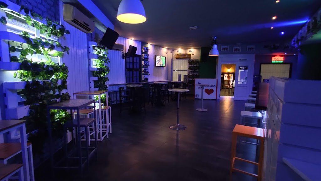 Pub La Romantica — Ambiente