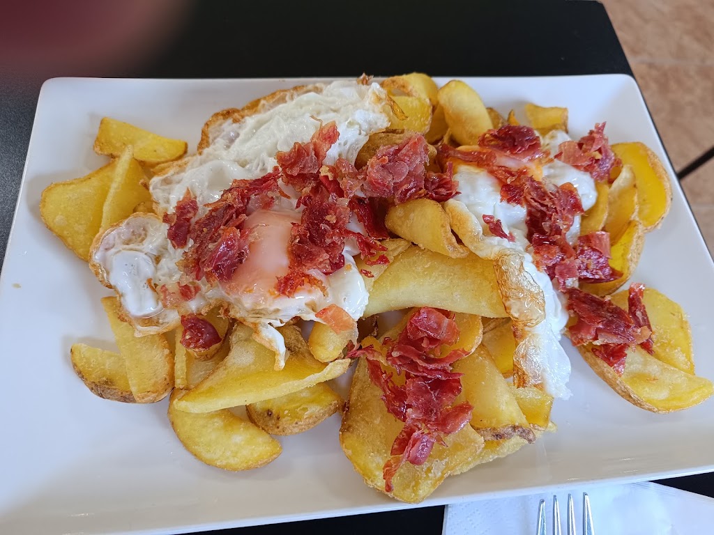 El Raco dels Pins - Cerveceria - Cafeteria — Comida y bebida