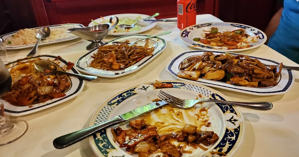 Restaurante Chino Mar Famoso — Comida y bebida