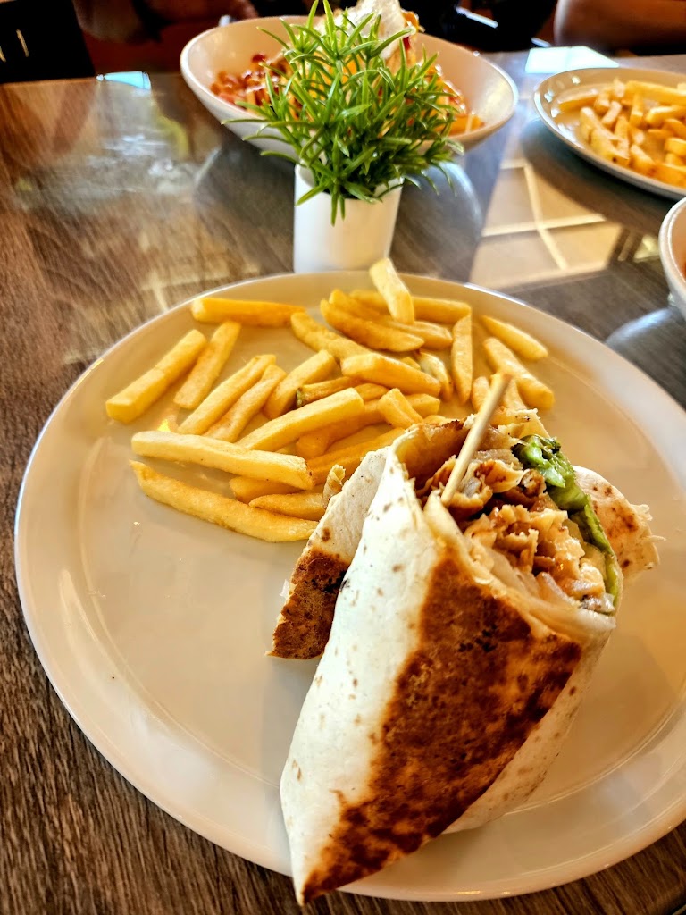 Cafeteria BP — Comida y bebida