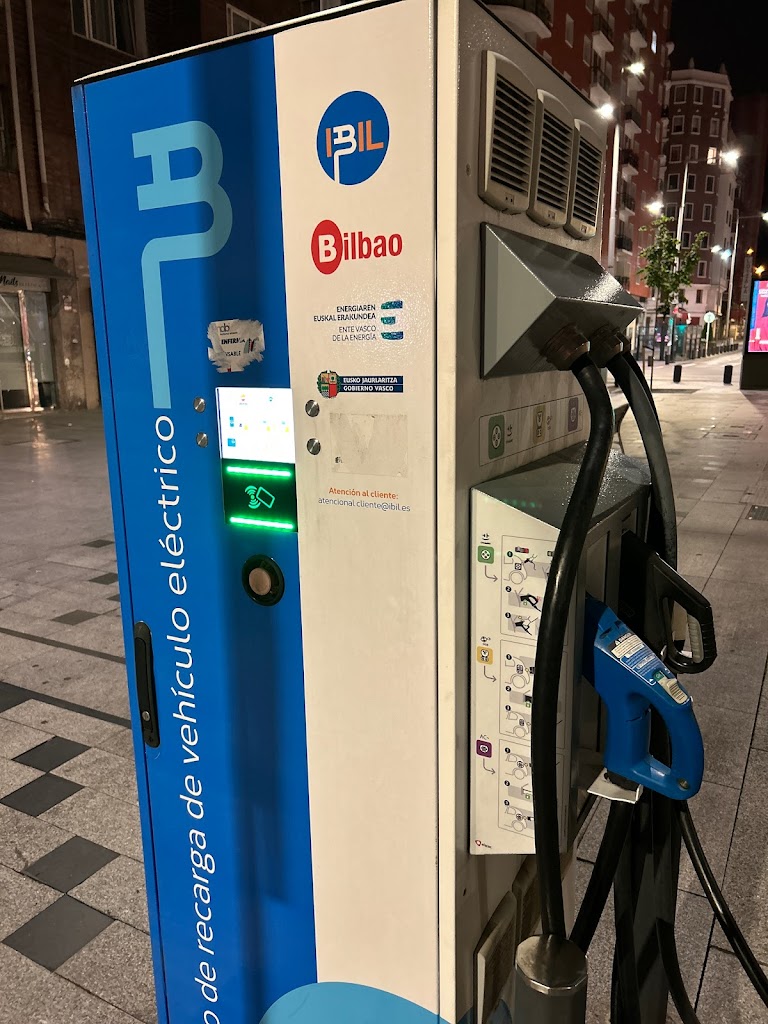 Punto de recarga electrica Repsol