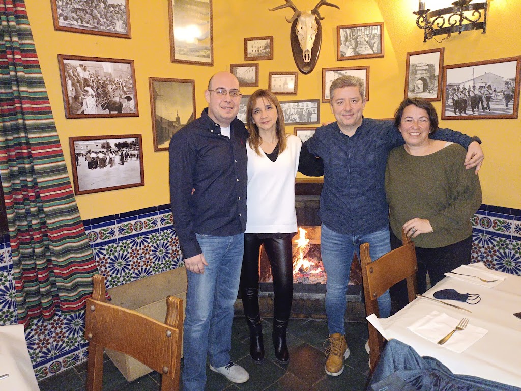 meson la posada - illescas — Ambiente