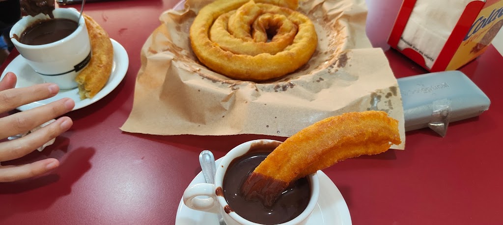 Cafeteria Churreria Emperador Trajano — Cafe